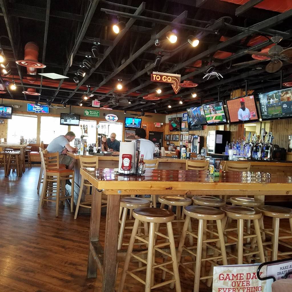 Hooters | 2639 E Springs Dr, Madison, WI 53704, USA | Phone: (608) 244-2319