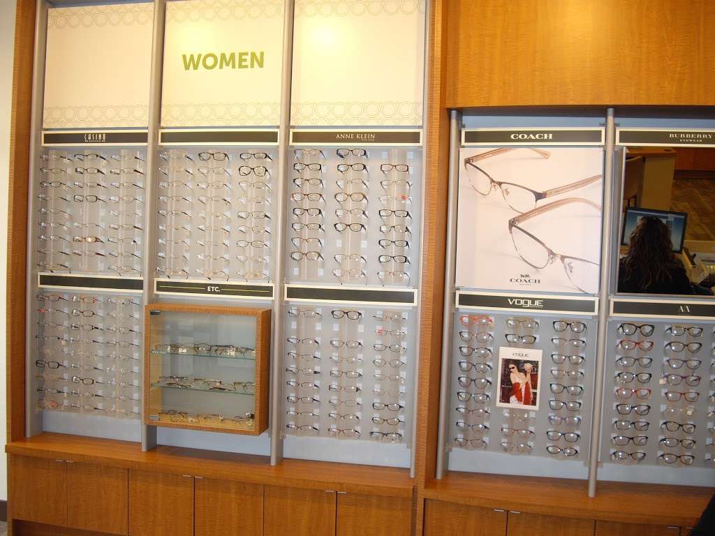 Pearle Vision - Pulaski | 5153 S Pulaski Rd b, Chicago, IL 60632, USA | Phone: (773) 284-9844