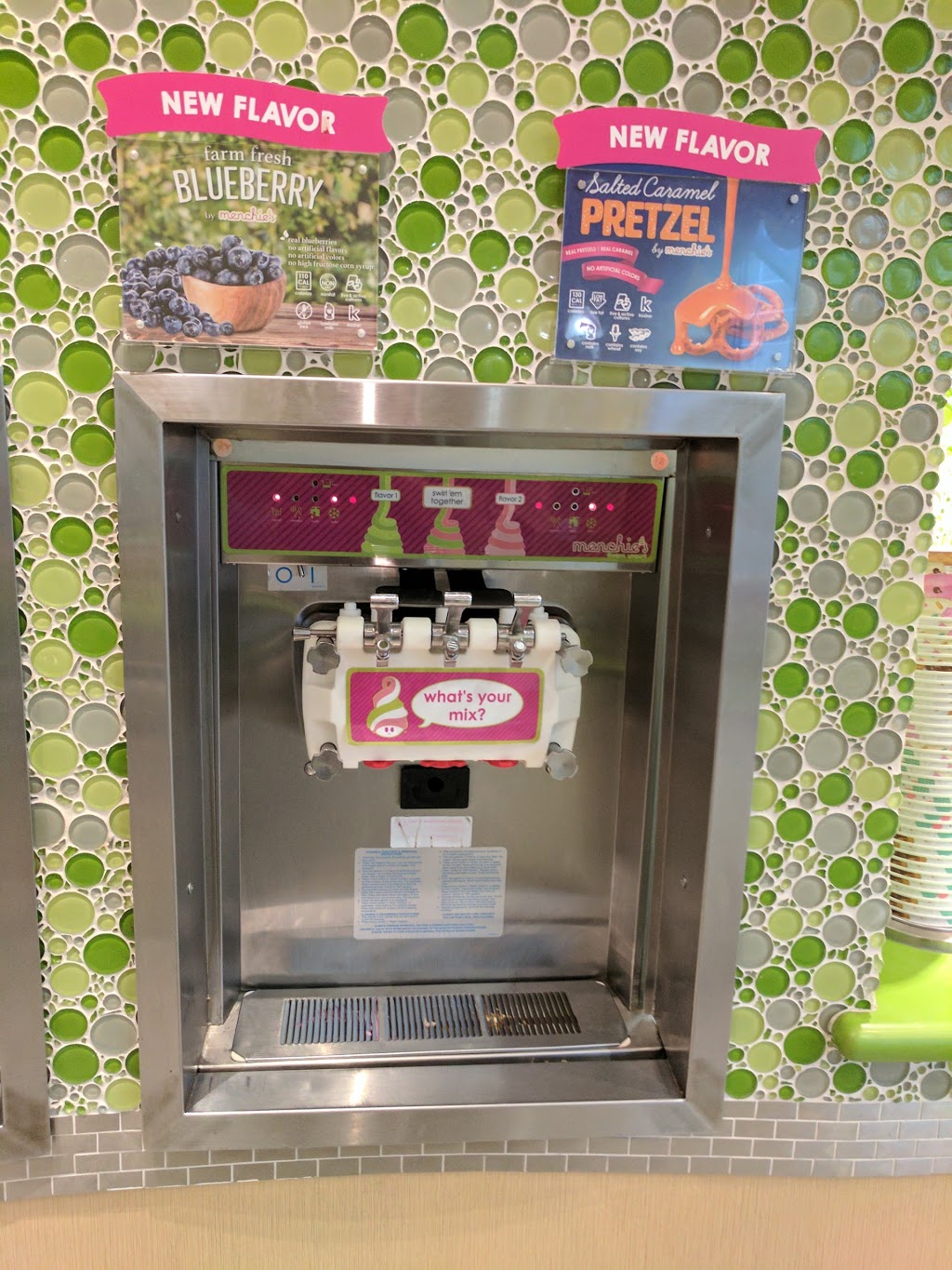 Menchies Frozen Yogurt | 667 Town Center Dr, Oxnard, CA 93036, USA | Phone: (805) 278-1153