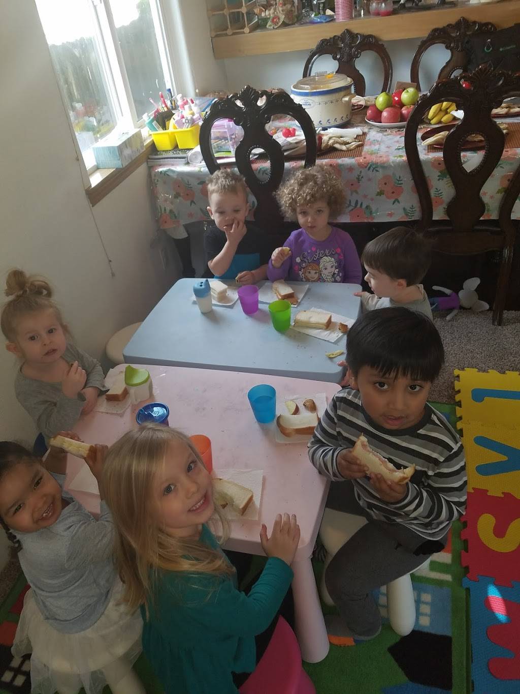 Veronicas Daycare | 7014 N Swift St, Portland, OR 97203, USA | Phone: (503) 752-3196