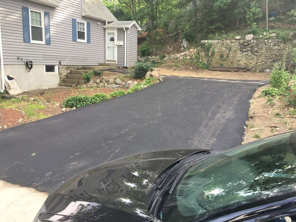 Ron Drinkwater Asphalt Paving | 39 Beacham Ave, Saugus, MA 01906, USA | Phone: (781) 231-1572