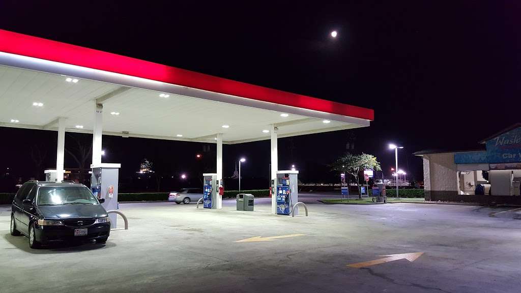 Exxon | 13902 Galveston Rd, Webster, TX 77598 | Phone: (281) 990-8036