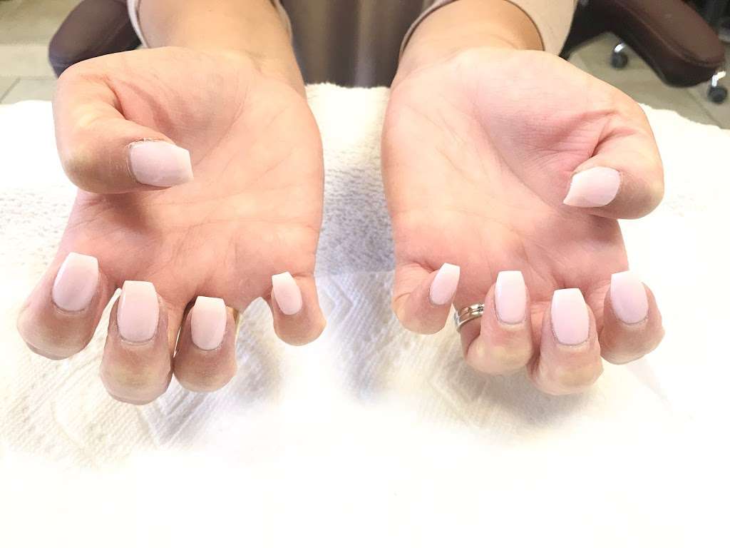 The Elegant Nails and Spa | 18366 Lincoln Ave #106, Parker, CO 80134, USA | Phone: (303) 805-8885