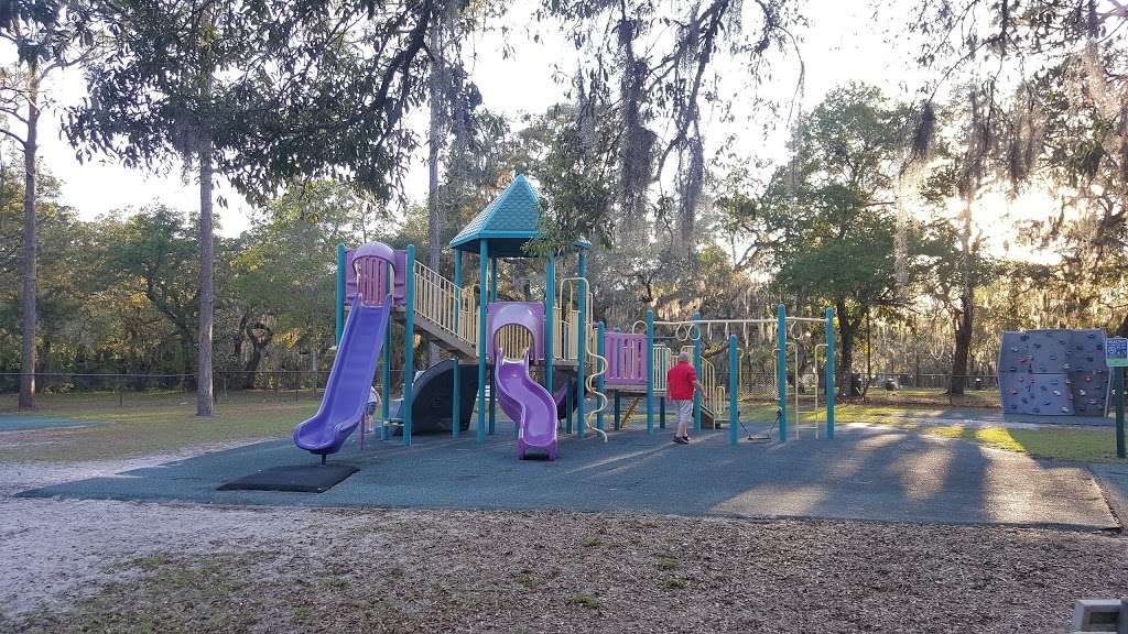 Lake Mills Park | 1301 Tropical Ave, Chuluota, FL 32766, USA | Phone: (407) 665-2001