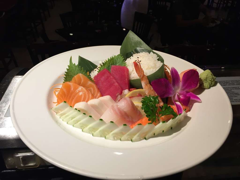 Takumi sushi | 1853 Pearland Pkwy #117, Pearland, TX 77581 | Phone: (281) 997-2800