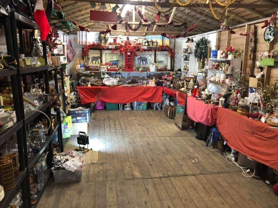 Settle Down Treasure Trove | Settle Down Treasure Trove, Doves Barn Nursery, 109 Copthorne Rd, Felbridge, East Grinstead RH19 2PB, UK | Phone: 01342 323956