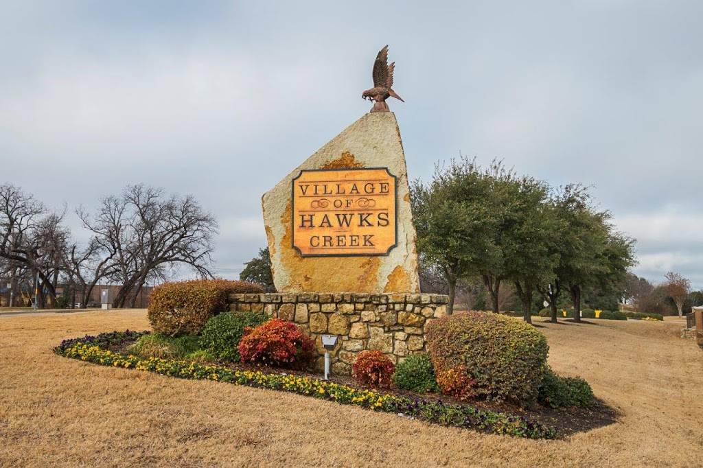 Village of Hawks Creek | 101 N Roaring Springs Rd, Westworth Village, TX 76114, USA | Phone: (855) 923-1323