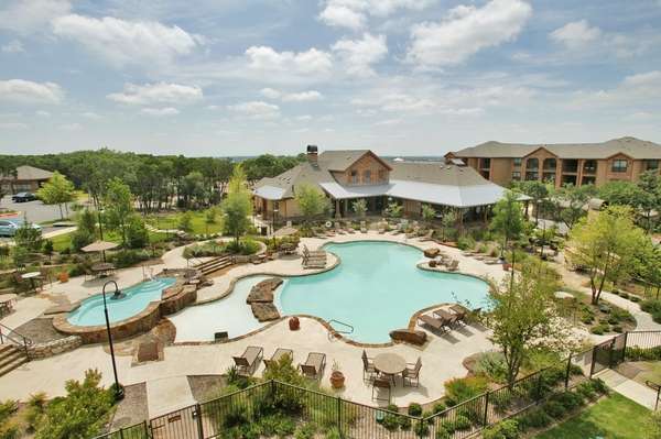 Hilltop at Shavano Apartments | 17239 Shavano Ranch Dr, San Antonio, TX 78257 | Phone: (210) 479-9898