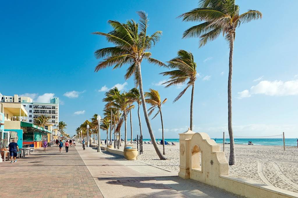 Costa Hollywood Beach Resort | 777 N Ocean Dr, Hollywood, FL 33019, USA | Phone: (954) 613-3700