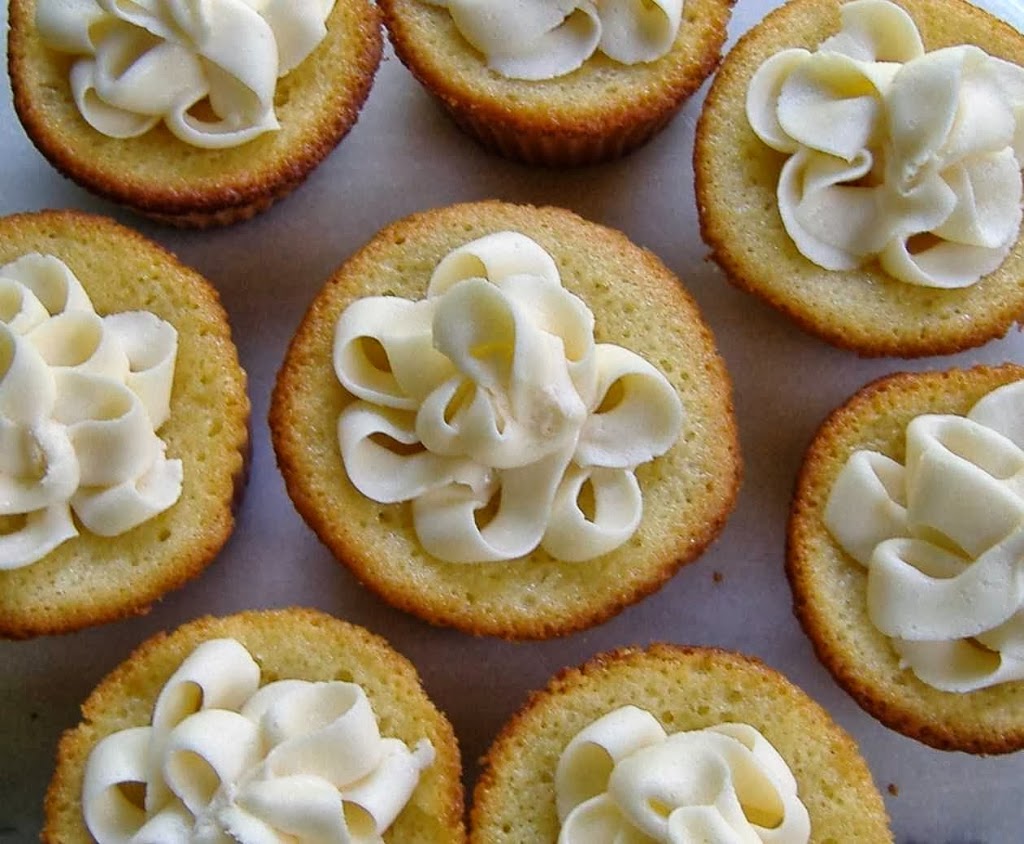Mrs. Fitzwaters Gourmet Cupcakes | 620 N 17th St, Lexington, MO 64067, USA | Phone: (660) 232-0873 Mrs. Fitzwaters Gourmet Cupcakes | 620 N 17th St, Lexington, MO 64067, USA | Phone: (660) 232-0873