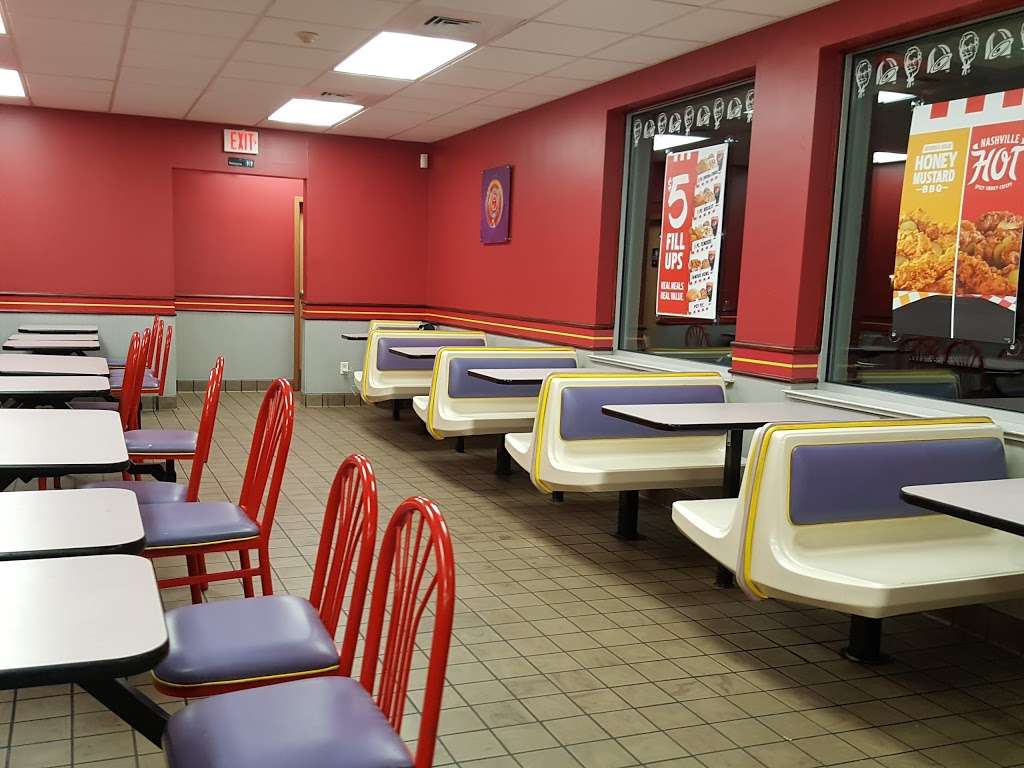 KFC | 1720 Middlesex St, Lowell, MA 01851, USA | Phone: (978) 458-1883