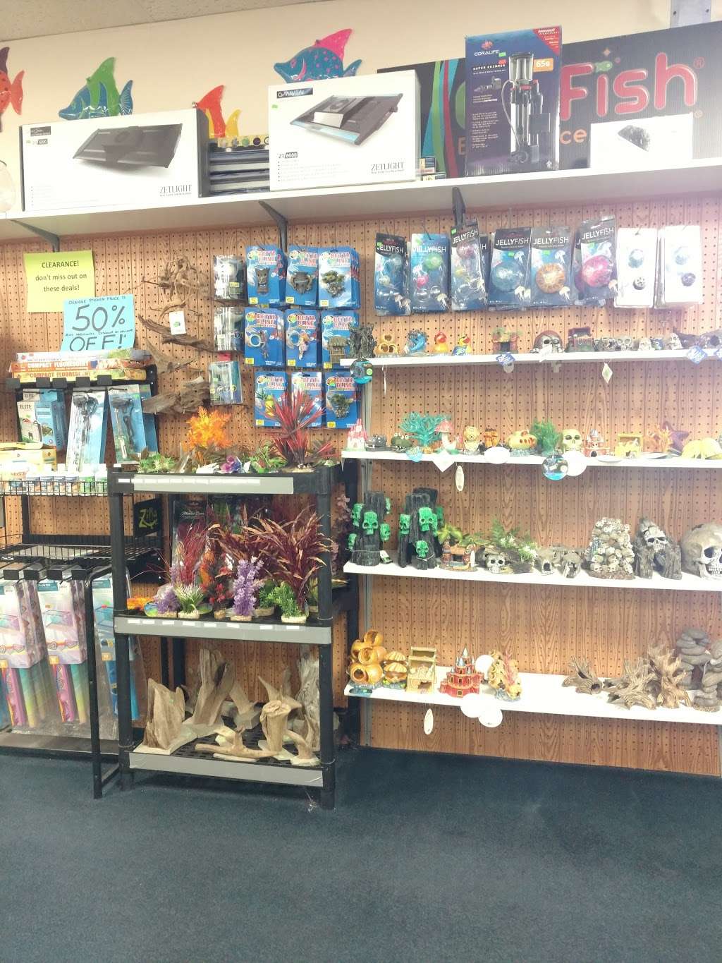 Birds & Beasts Pet Shop | 35 Berkshire Dr # 18, Crystal Lake, IL 60014, USA | Phone: (815) 477-7387
