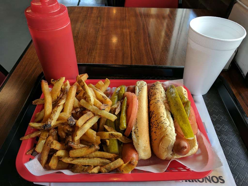 Firehouse dogs | 1820 W Irving Park Rd, Schaumburg, IL 60193, USA | Phone: (847) 565-4110