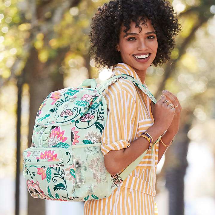 Vera Bradley Factory Outlet | 4976 Premium Outlets Way Space 616, Chandler, AZ 85226, USA | Phone: (520) 796-2119