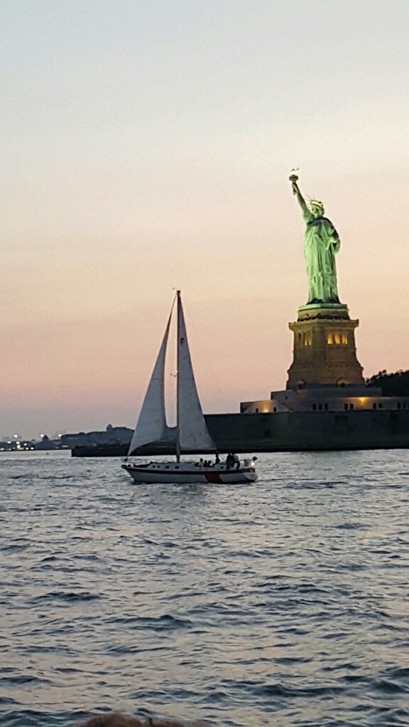 Sail Sunset | 225 West St Pier 25, New York, NY 10013, USA | Phone: (929) 359-3882