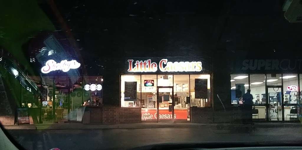 Little Caesars Pizza | 321 E St Charles Rd, Villa Park, IL 60181, USA | Phone: (630) 279-0368