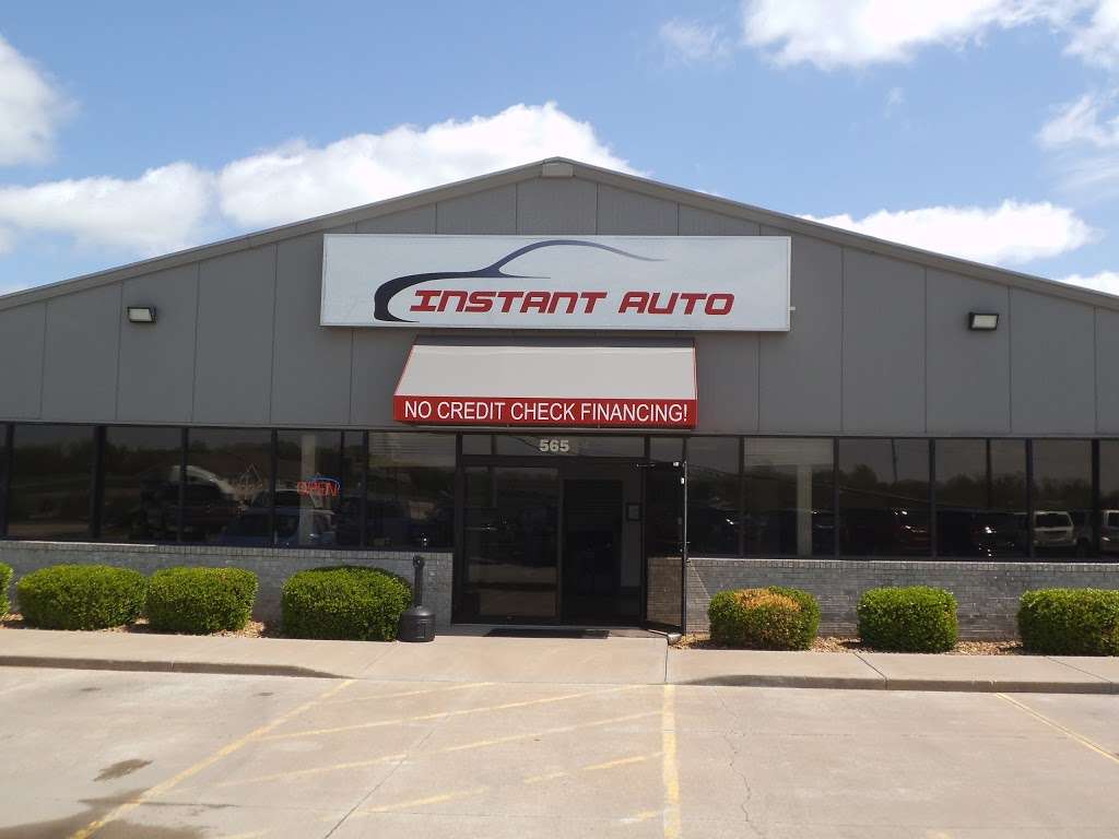 Instant Auto | 565 N 291 Highway, Liberty, MO 64068 | Phone: (816) 246-3311