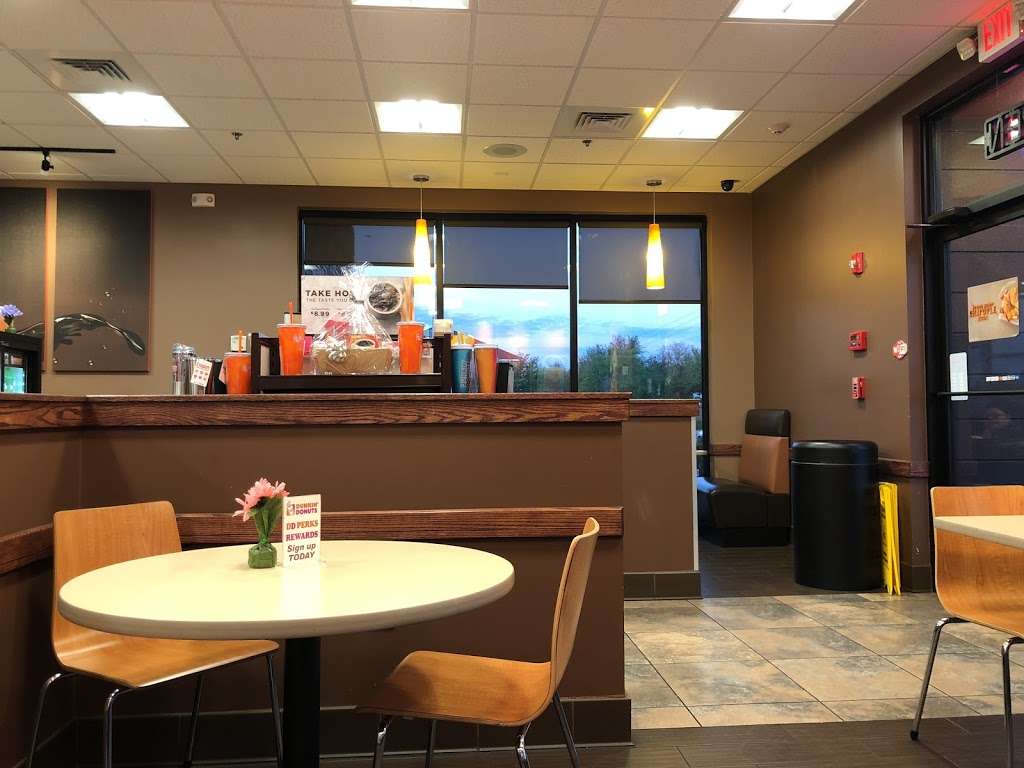 Dunkin Donuts | 1591 S John Young Pkwy, Kissimmee, FL 34741, USA | Phone: (407) 201-4039