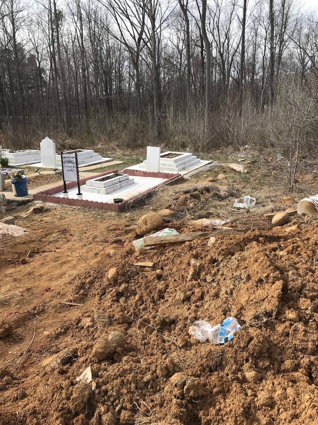 Muslim Cemetery | 5449 Graystone Ct, Greensboro, NC 27406, USA | Phone: (336) 885-0786