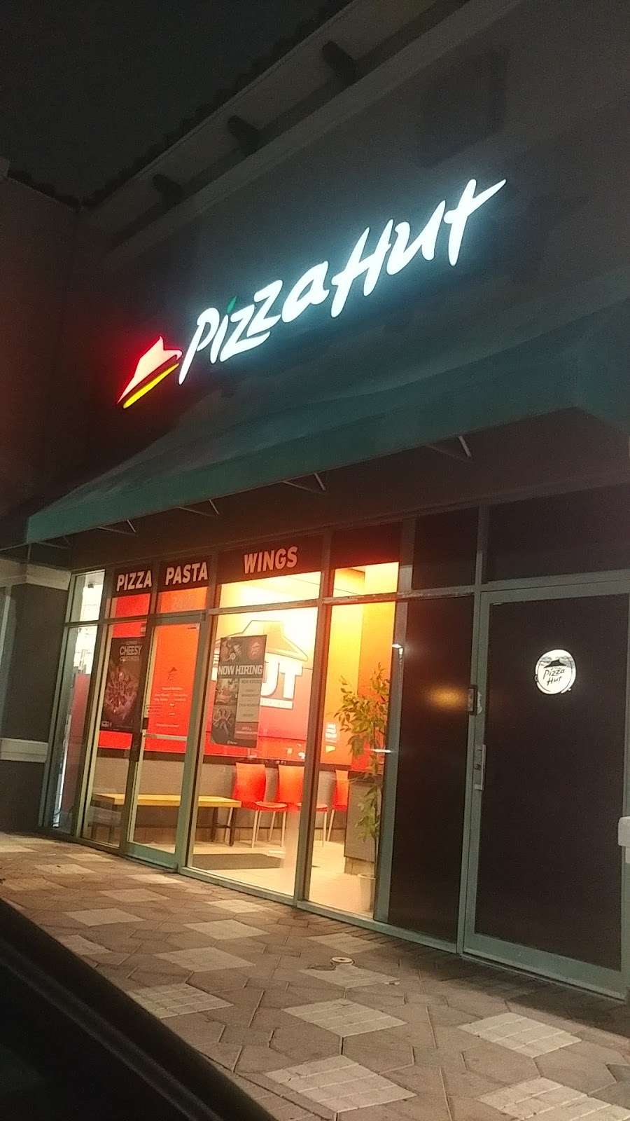 Pizza Hut | 2426 S Kirkman Rd, Orlando, FL 32811, USA | Phone: (407) 445-4299