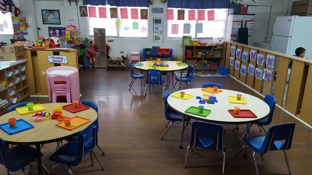 Smiles R Us daycare and Learning center | 8414 E Colonial Dr, Orlando, FL 32817 | Phone: (407) 281-0076