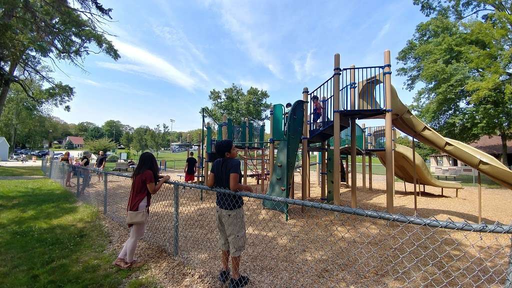 Johnston Memorial Park | 1583 Hartford Ave, Johnston, RI 02919, USA | Phone: (401) 272-3460