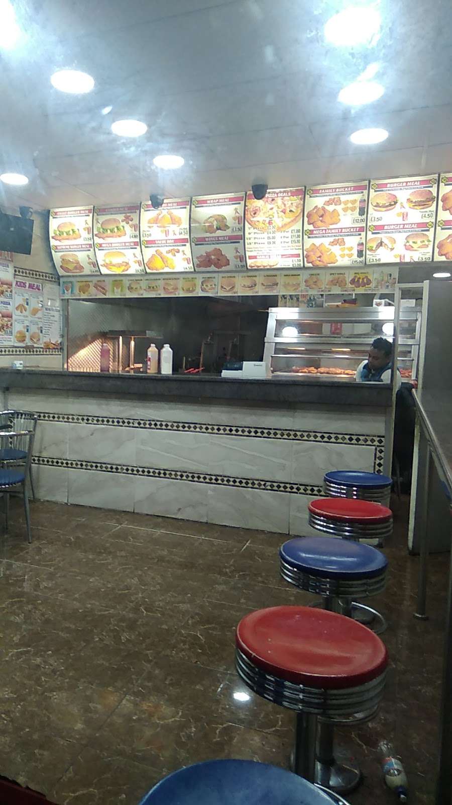 RS Chicken & Pizza | 594 Longbridge Rd, Dagenham RM8 2AR, UK | Phone: 020 8599 1010