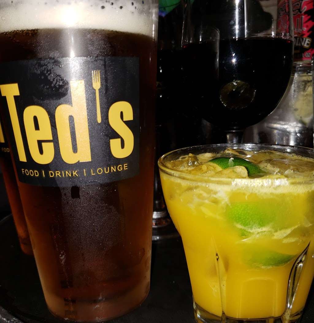 Teds Food Drink Lounge | 160 Frontage Rd, Newark, NJ 07114 | Phone: (973) 589-1000