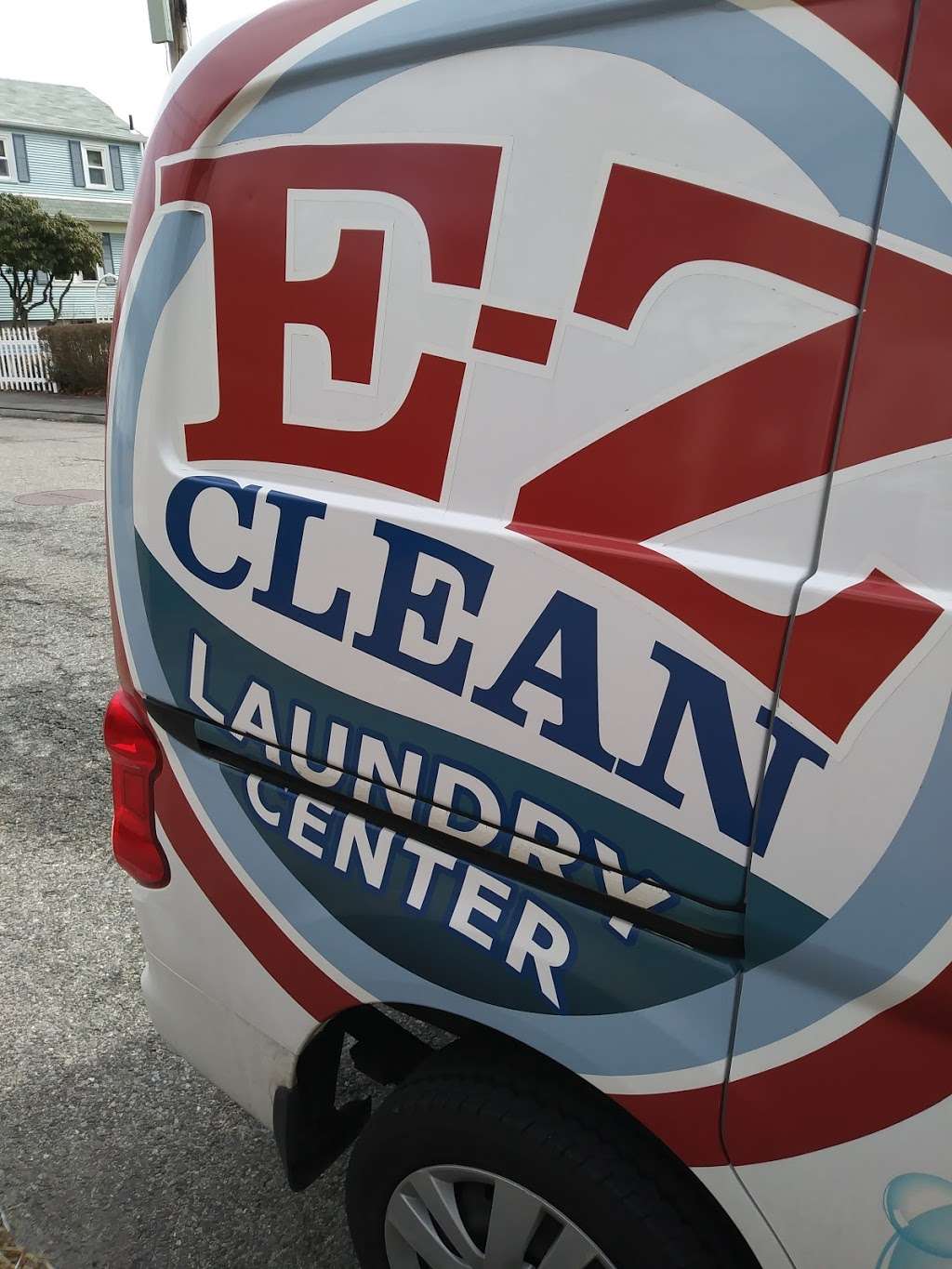 E-Z Clean Laundry Center | 173 Broadway, Taunton, MA 02780, USA | Phone: (508) 824-6483