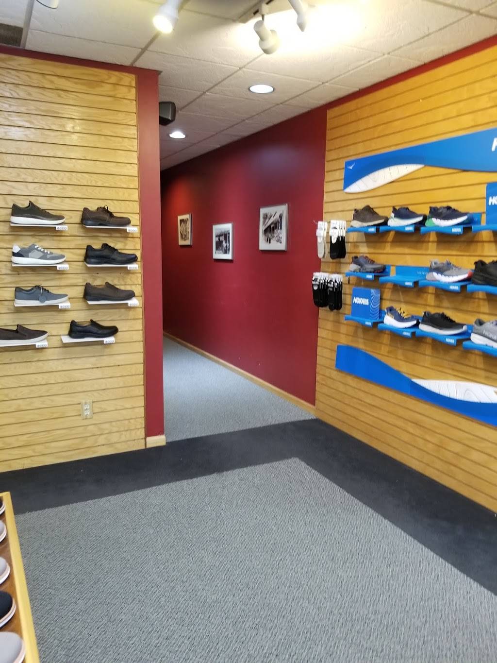 Stouts Footwear | 13155 Old Meridian St, Carmel, IN 46032, USA | Phone: (317) 848-5432