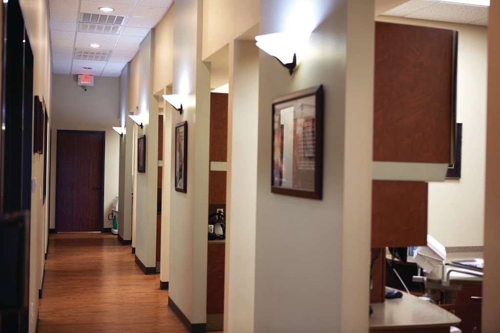 Dr. Christopher Hoffpauir, DDS Dentist Alvin TX | 2101 TX-35 Loop #106, Alvin, TX 77511 | Phone: (281) 756-9990