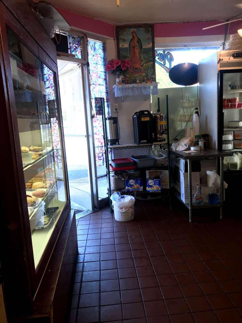 Panaderia Fuente | 740 N Midway Dr, Escondido, CA 92027, USA | Phone: (760) 755-7967