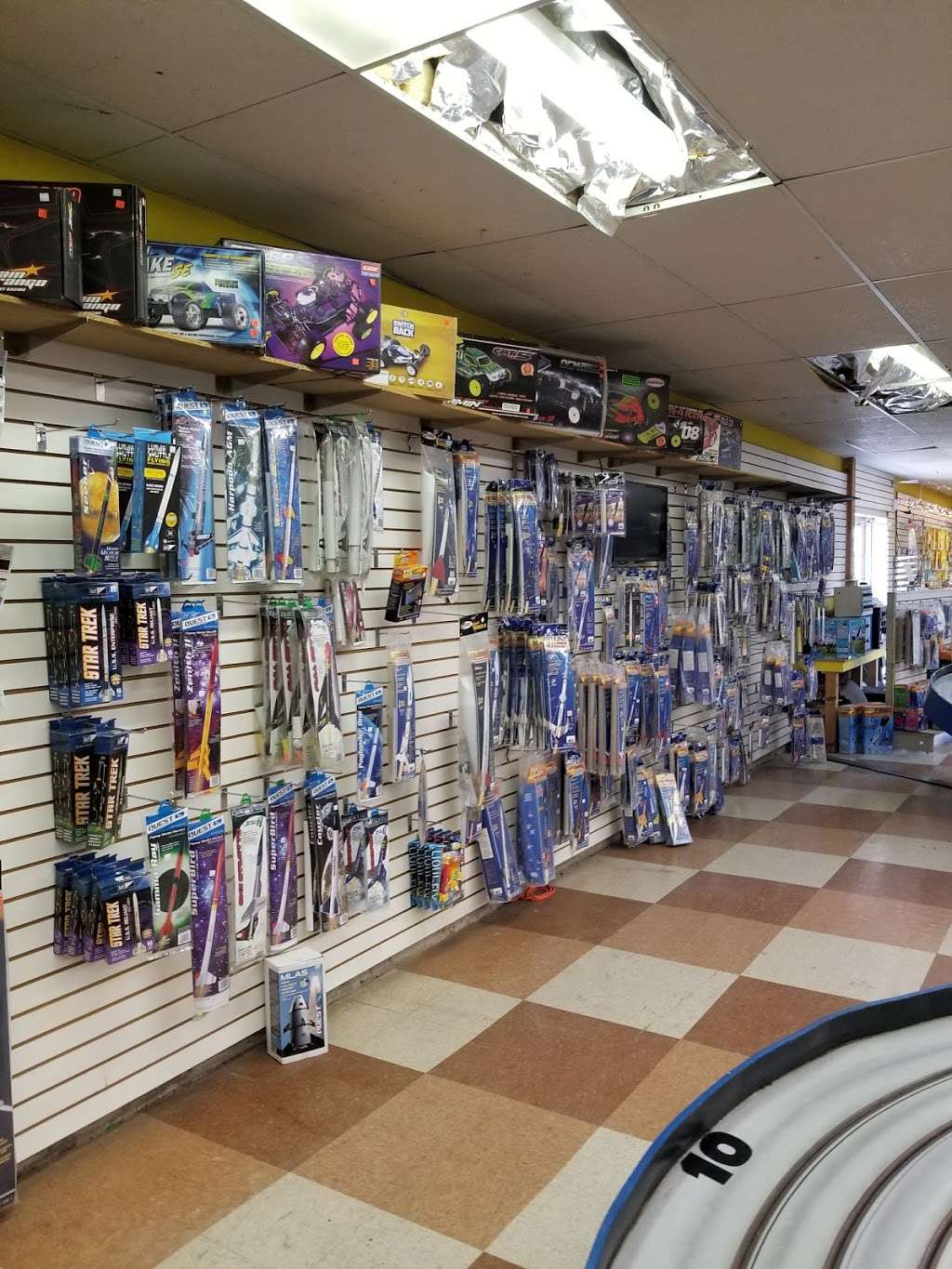 Trains & Lanes Hobbies | 3825 Northwood Ave, Easton, PA 18045, USA | Phone: (610) 253-8850