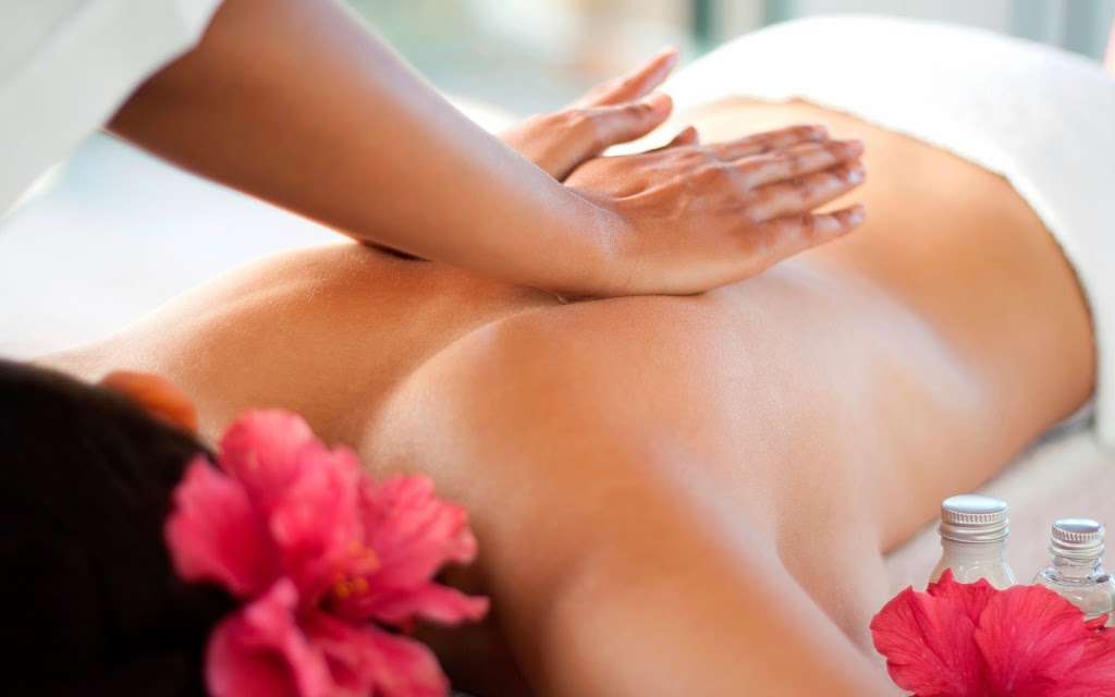 Claudias Little Corner Spa | 127 Middlebury Dr, San Antonio, TX 78217, USA | Phone: (210) 632-4914