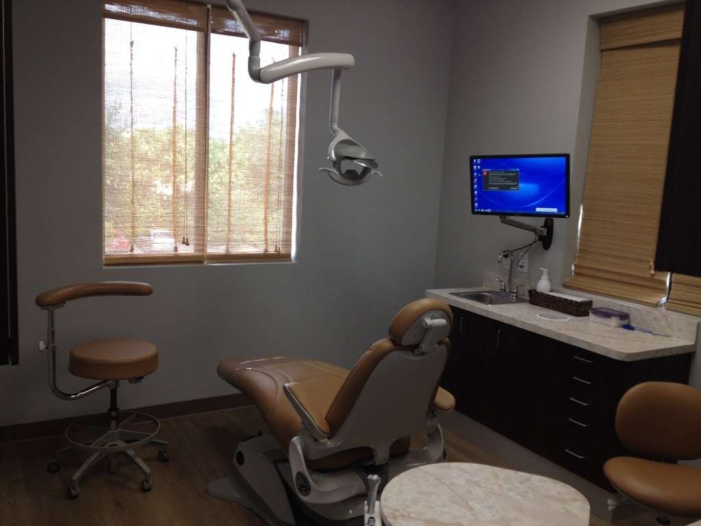 Danny Vo, DDS. Cosmetic, Family, Implant Dentistry. Lake Worth,  | 3319 FL-7 #201, Wellington, FL 33449 | Phone: (561) 557-2542