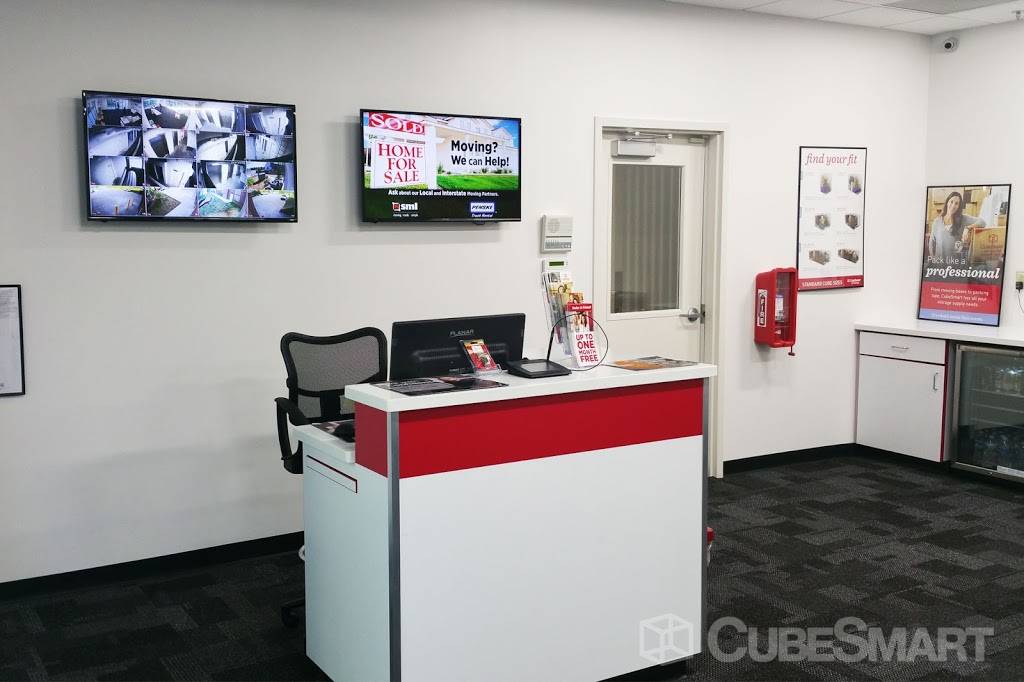 CubeSmart Self Storage | 7901 Glenwood Ave, Raleigh, NC 27612, USA | Phone: (919) 578-8880