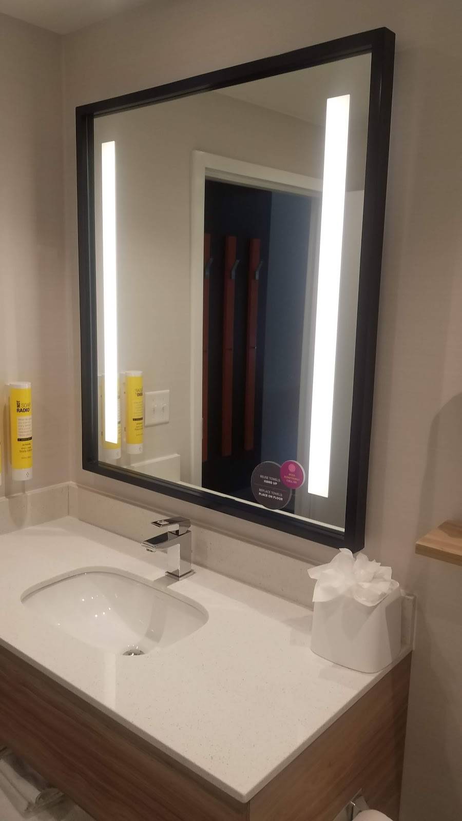 Tru by Hilton Charlotte Ayrsley | 9233 S Kings Parade Blvd, Charlotte, NC 28273, USA | Phone: (704) 499-9010