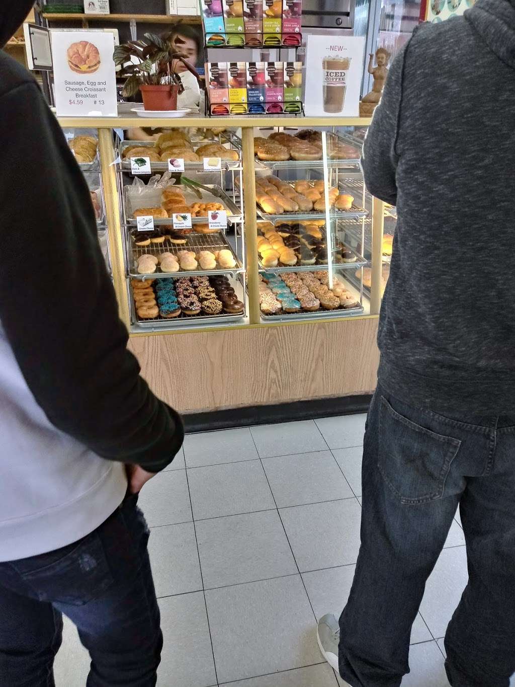 Donut Stop | 1418 S Mission Rd, Fallbrook, CA 92028, USA | Phone: (760) 728-9156