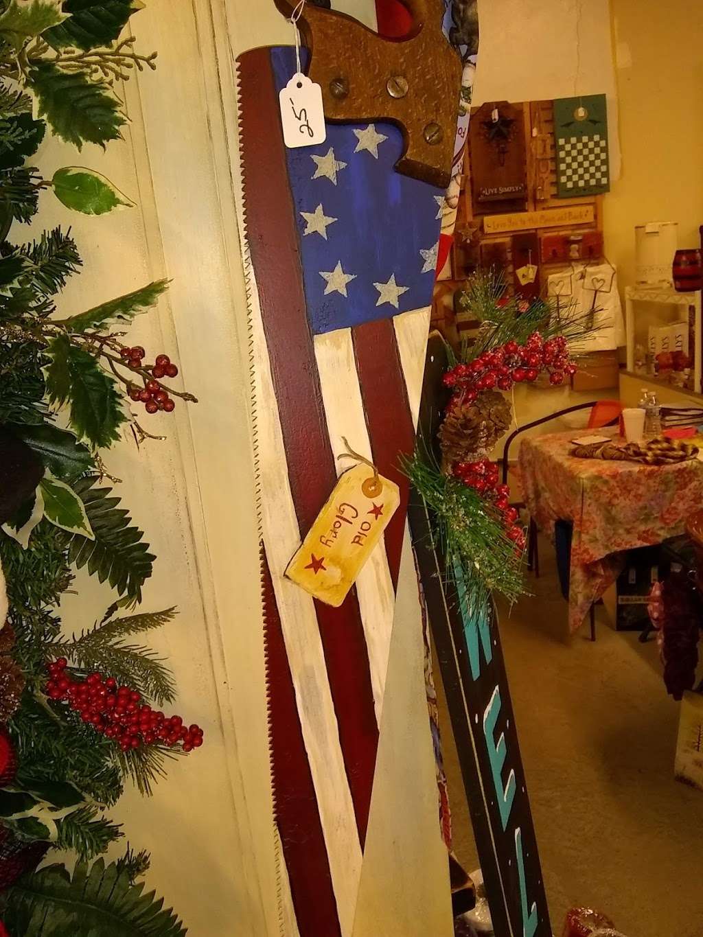 T & D Wreaths and More | 125 Mahanoy Ave, Tamaqua, PA 18252 | Phone: 484-464-5438