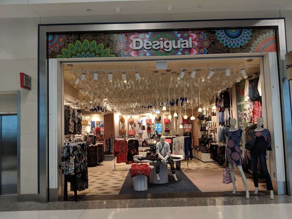 Desigual | 8008 Herb Kelleher Way, Dallas, TX 75235, USA | Phone: (214) 353-2638