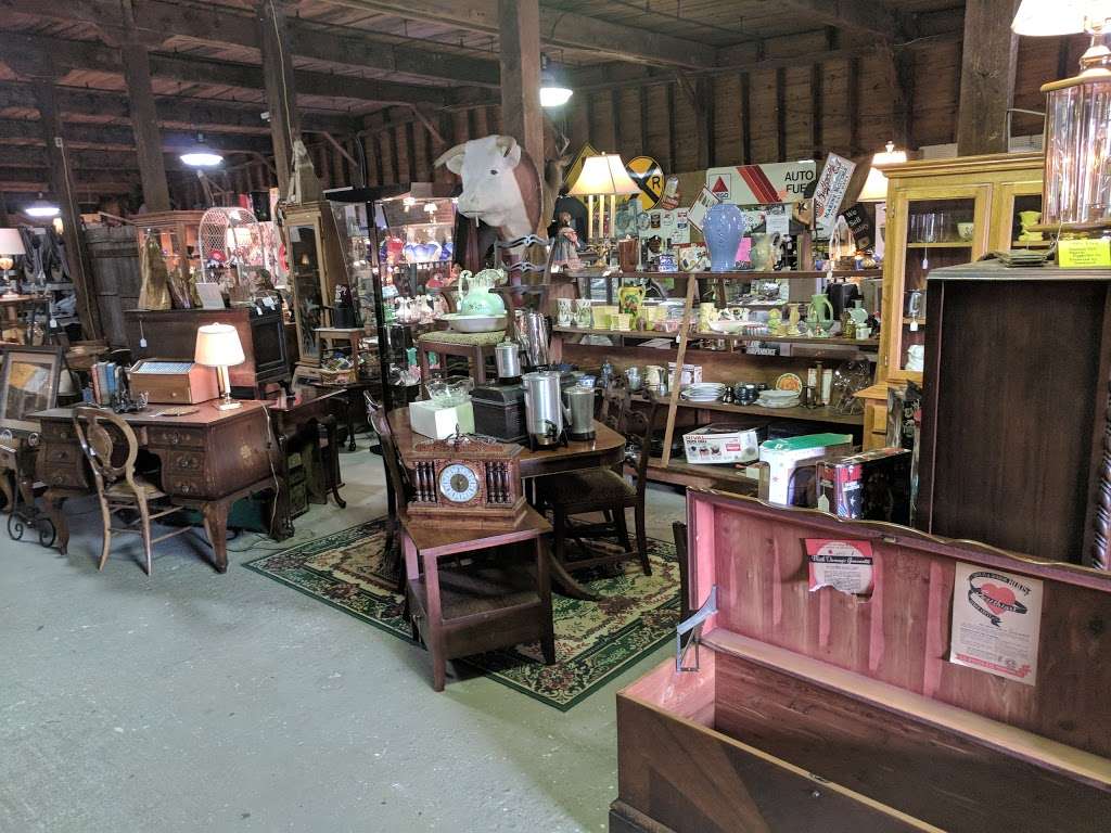 High Cotton Antiques & Folk | 212 S Main St, Clover, SC 29710, USA | Phone: (803) 222-5045