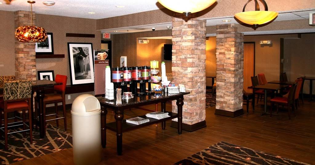 Hampton Inn Ottawa (Starved Rock Area) | 4115 Holiday Ln, Ottawa, IL 61350, USA | Phone: (815) 434-6040