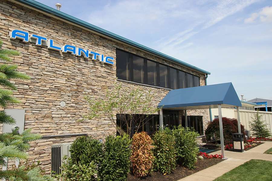 Atlantic Aviation ILG | 120 Old Churchmans Rd, New Castle, DE 19720 | Phone: (302) 328-9695