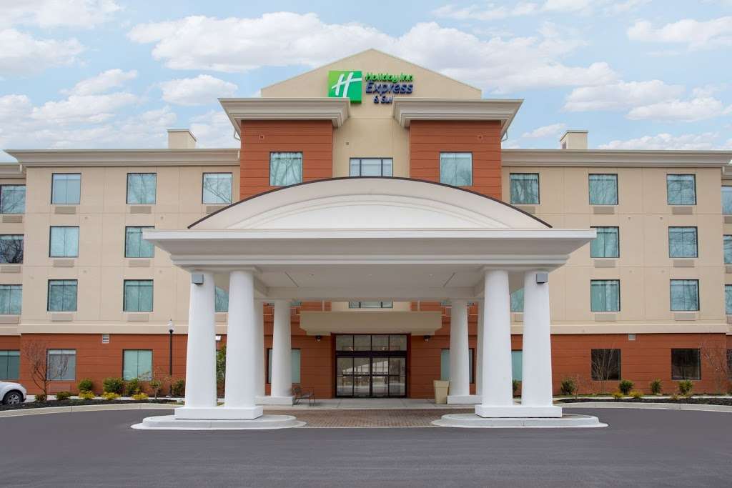 Holiday Inn Express & Suites Owings Mills-Baltimore Area | 11509 Red Run Blvd, Owings Mills, MD 21117, USA | Phone: (443) 744-8200