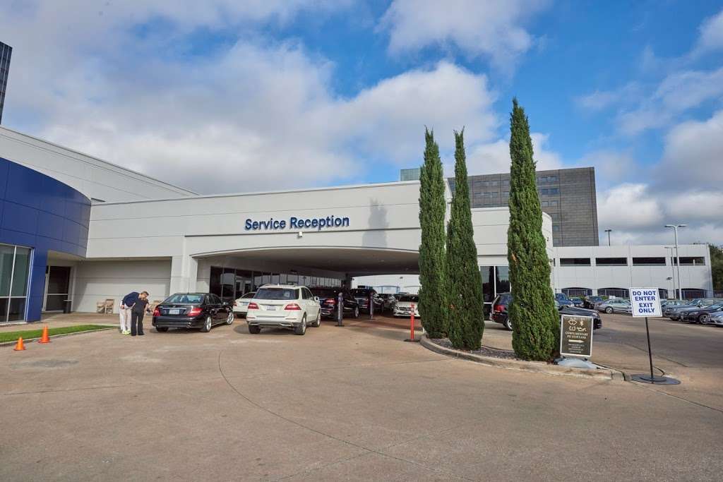 Mercedes-Benz of Houston Greenway Service Center | 3900 Southwest Fwy A, Houston, TX 77027 | Phone: (800) 209-8386