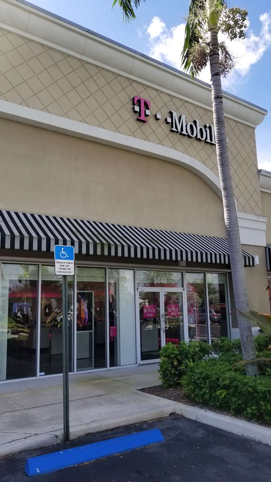 T-Mobile | 3446 W Hillsboro Blvd, Deerfield Beach, FL 33442, USA | Phone: (954) 481-8608