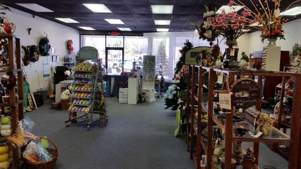 Lanez Florist & Gifts, Inc | 2946 NC-127 A, Hickory, NC 28602, USA | Phone: (828) 330-0708