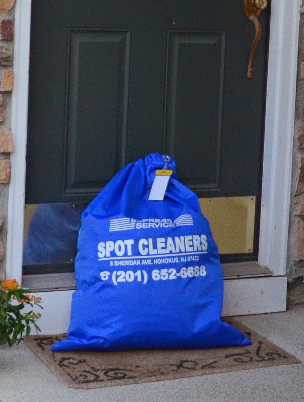 Spot Cleaners | 5 Sheridan Ave, Ho-Ho-Kus, NJ 07423 | Phone: (201) 652-6688