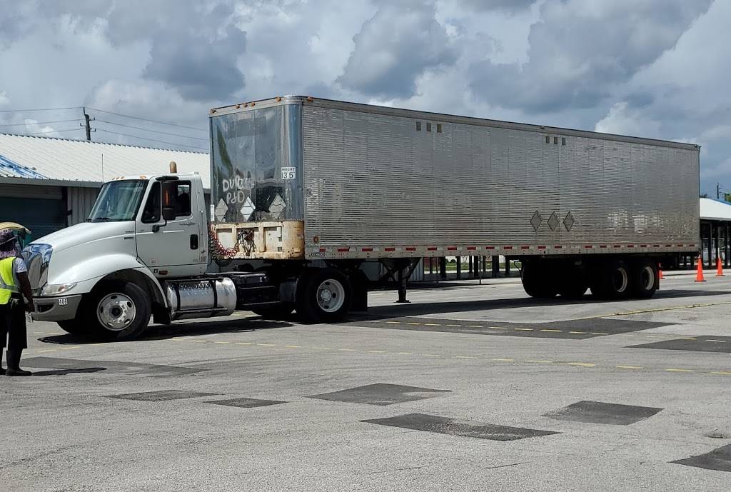 Metropolitan Trucking | 398 NE 79th St, Miami, FL 33138, USA | Phone: (305) 756-4235