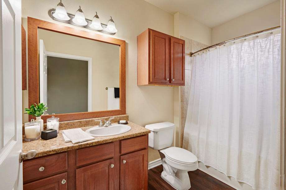 Camden Woodson Park Apartments | 14633 Woodson Park Dr, Houston, TX 77044, USA | Phone: (281) 225-2000